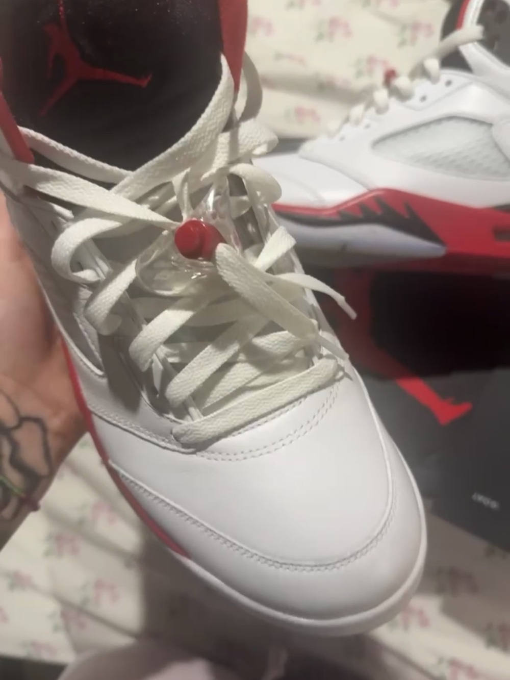 Jordan 5 fire red